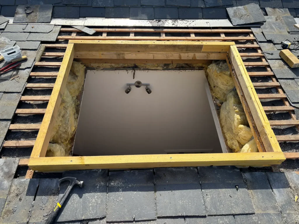 Rehaussement de chevêtre pour pose de Velux sur toiture à Auberville-la-Campagne